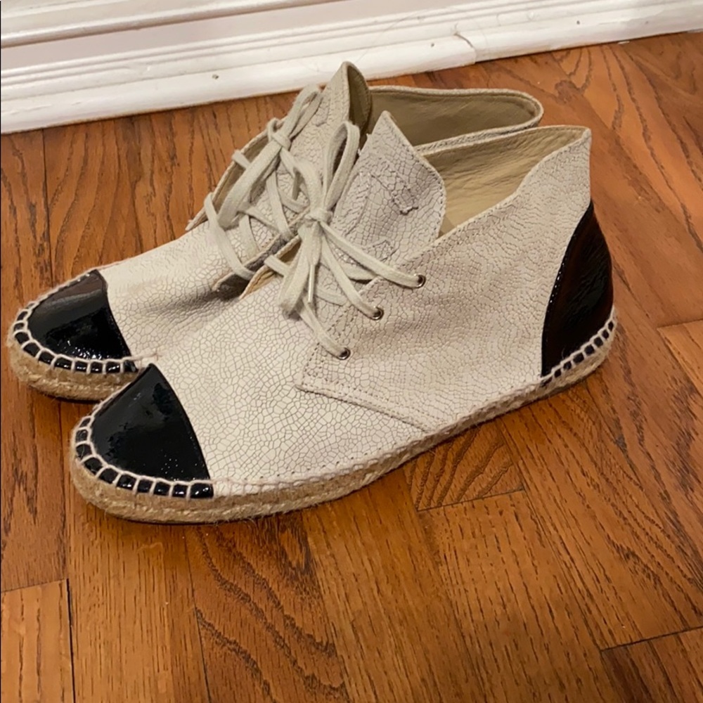 Chanel shoes - Picture 2 of 5